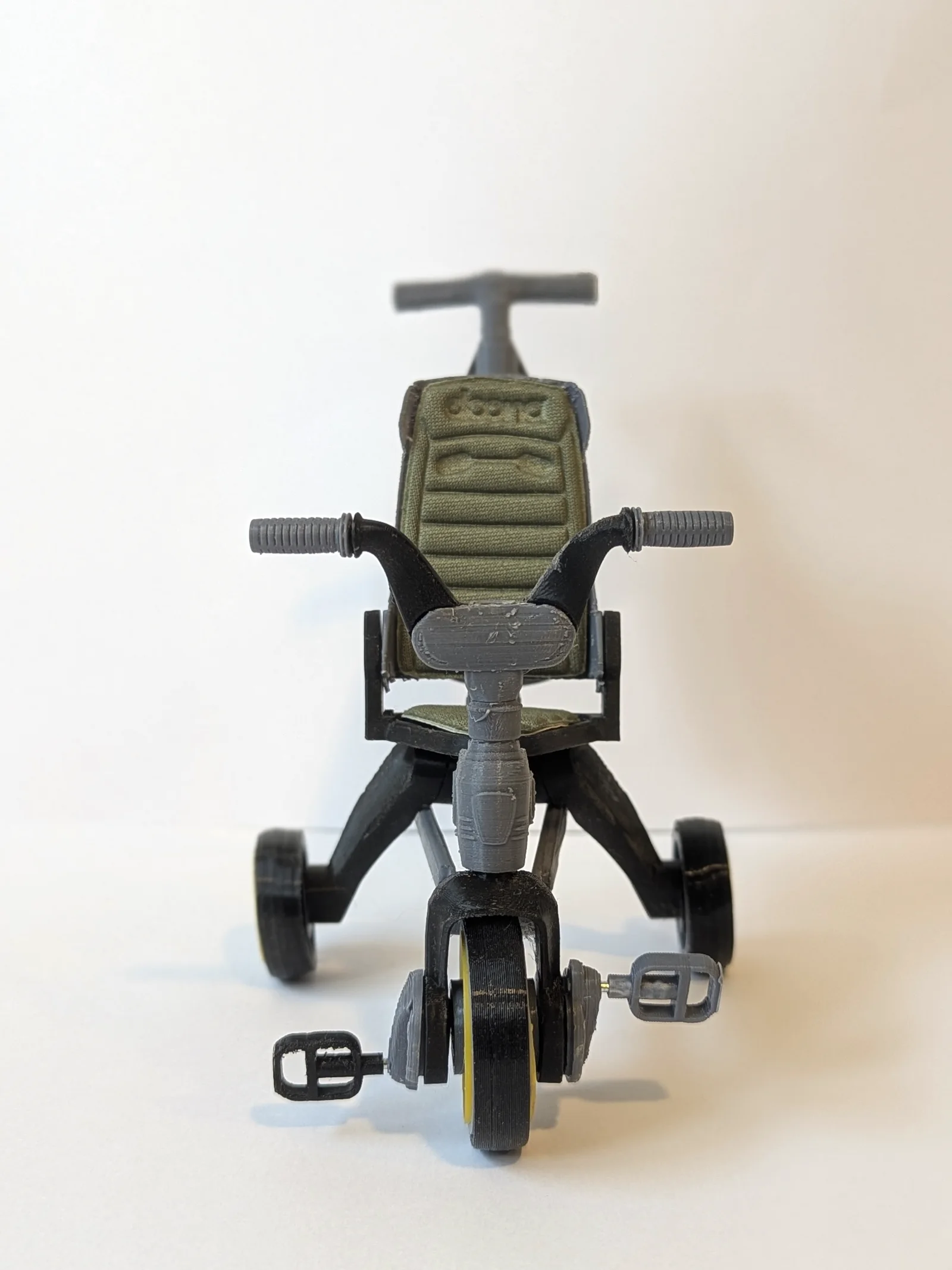 Liki miniature, front view